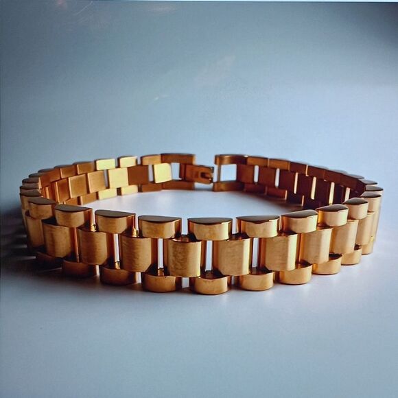 NEW Stainless Steel Band Bracelet Goldtone 7" - Picture 1 of 5